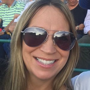 Meet your Posher, Kelley